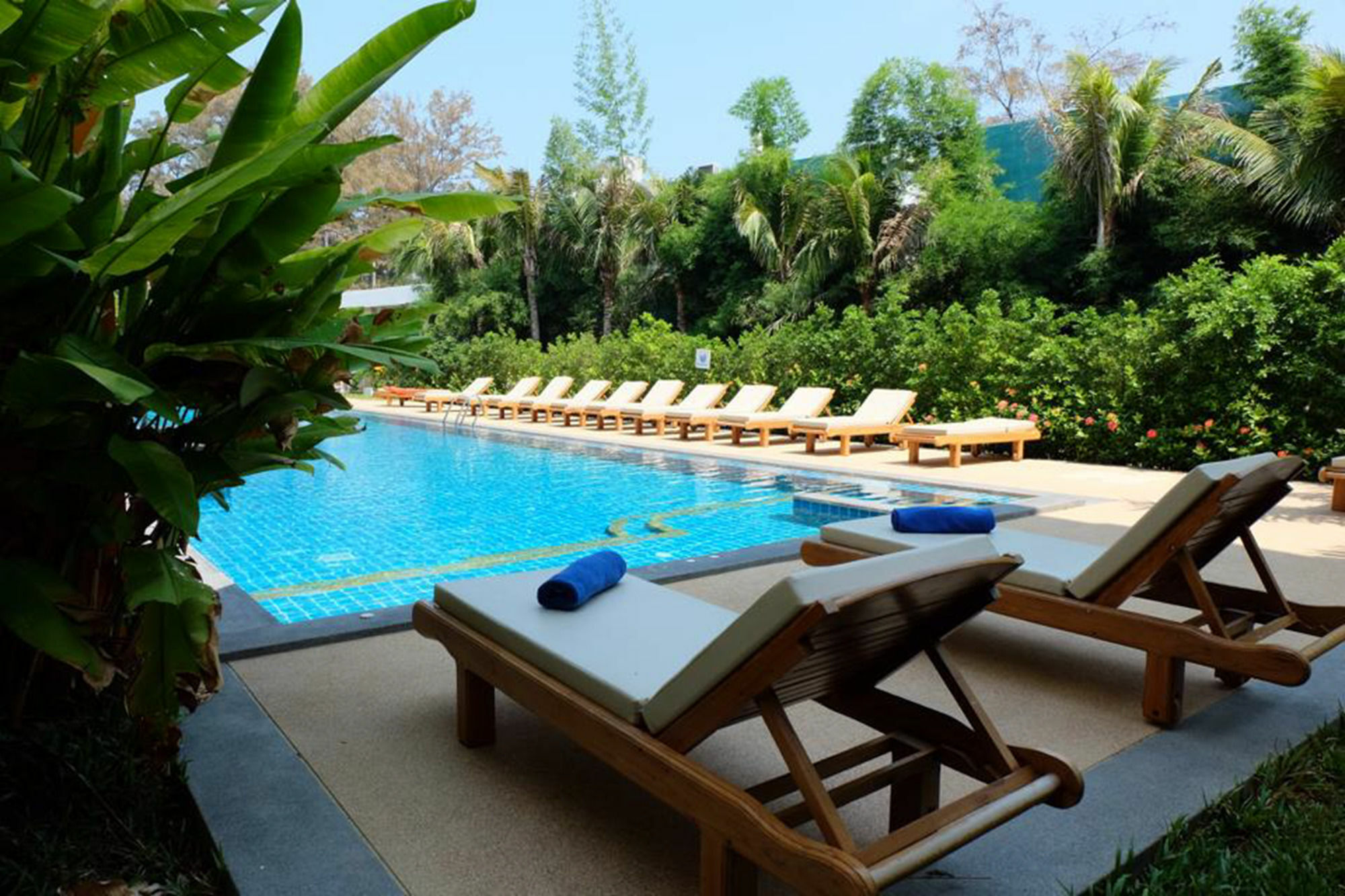 Phuket Seaview Resotel Rawai Bagian luar foto