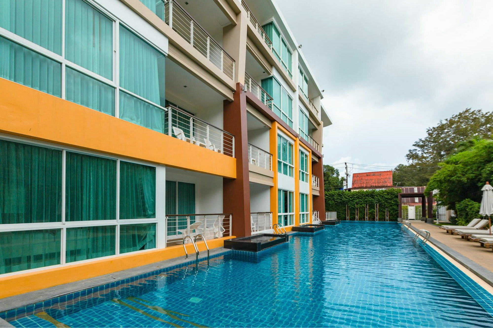 Phuket Seaview Resotel Rawai Bagian luar foto